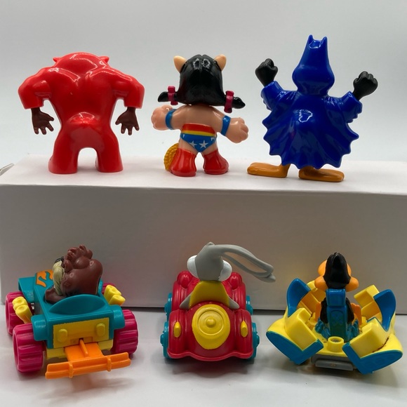 Vintage McDonald’s 1992 Looney Tunes Quack-Up Cars (3) and 1991 Looney Tunes (3) - Picture 3 of 7